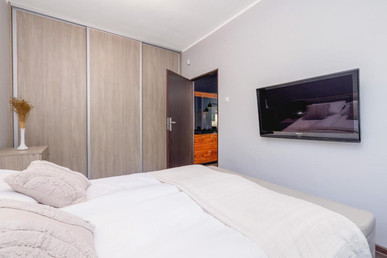Stylish Korfantego Apartment Next To Spodek By Noclegi Renters كاتوفيتسه المظهر الخارجي الصورة