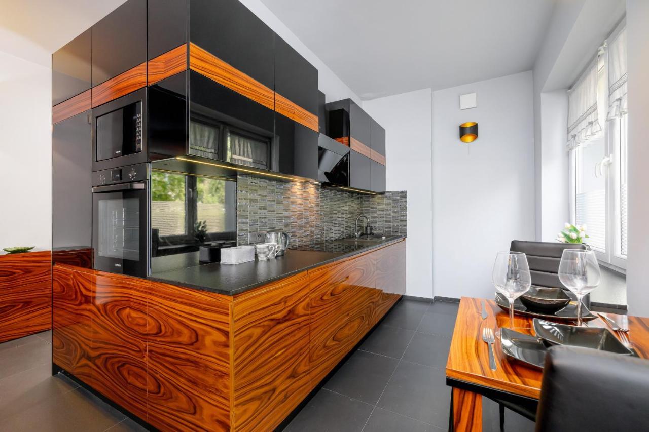 Stylish Korfantego Apartment Next To Spodek By Noclegi Renters كاتوفيتسه المظهر الخارجي الصورة